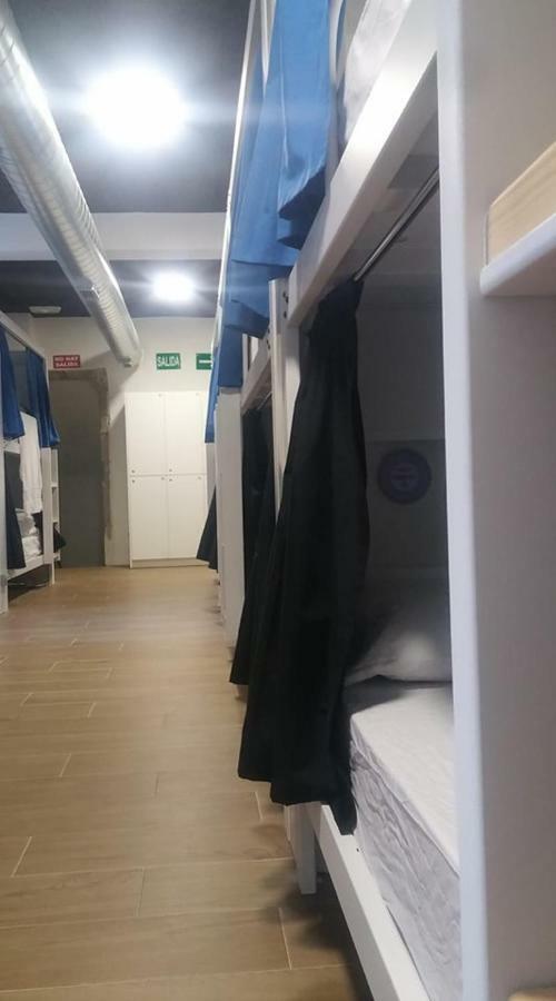 R4Hostel Vigo Kültér fotó
